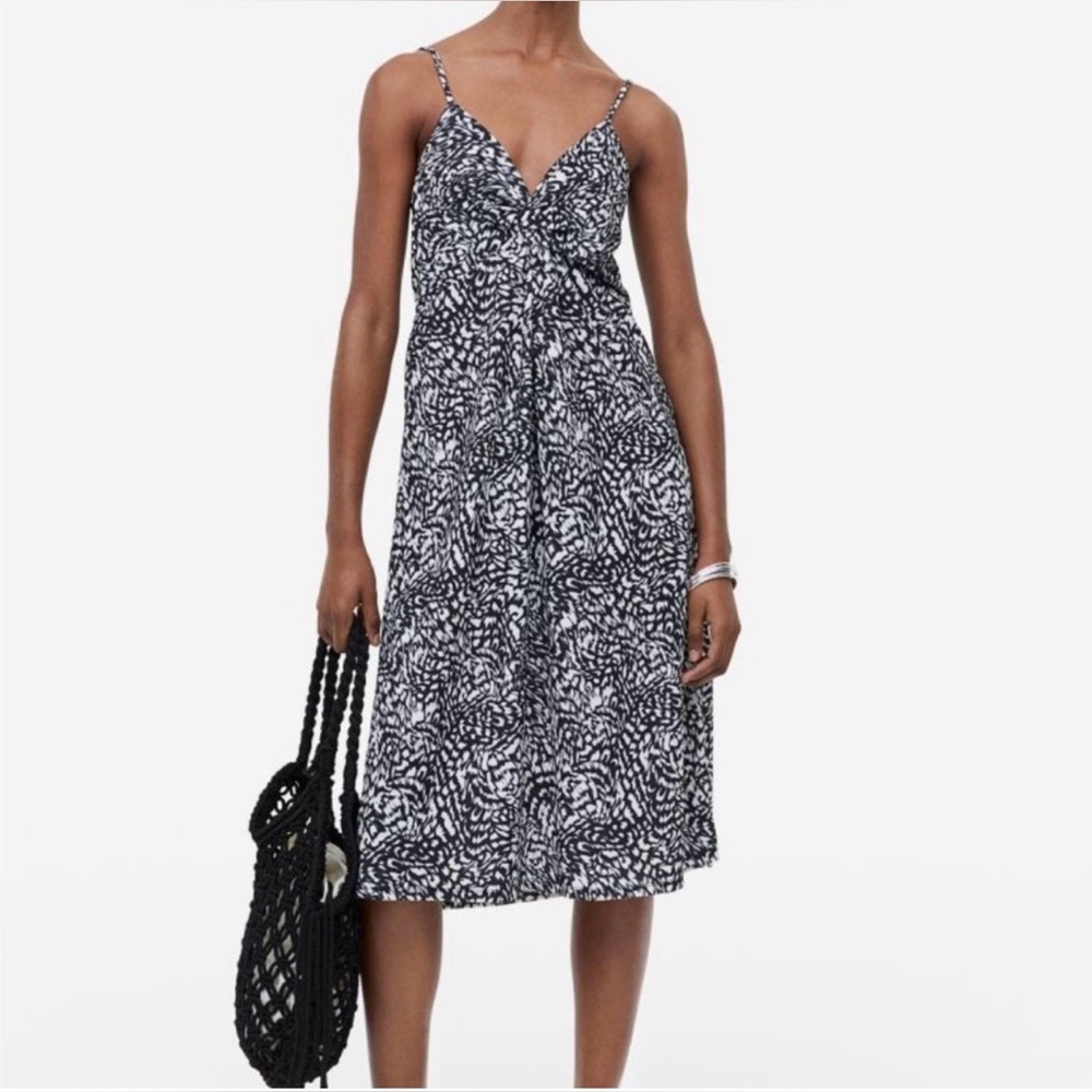 H&M Black & White Twist Front Dress